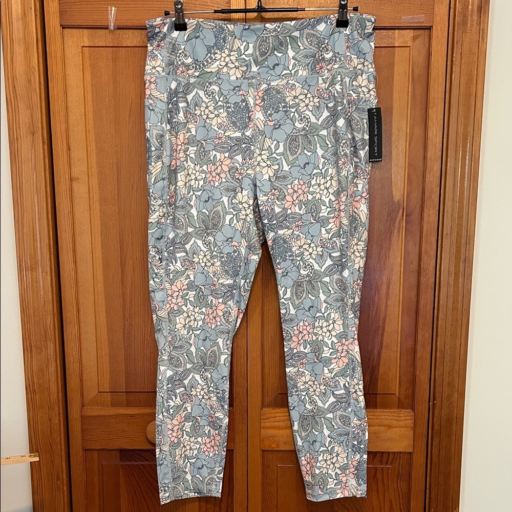 Tahari Sport Floral Crop Leggings 2X Blue Pink Print NWT Plus Size